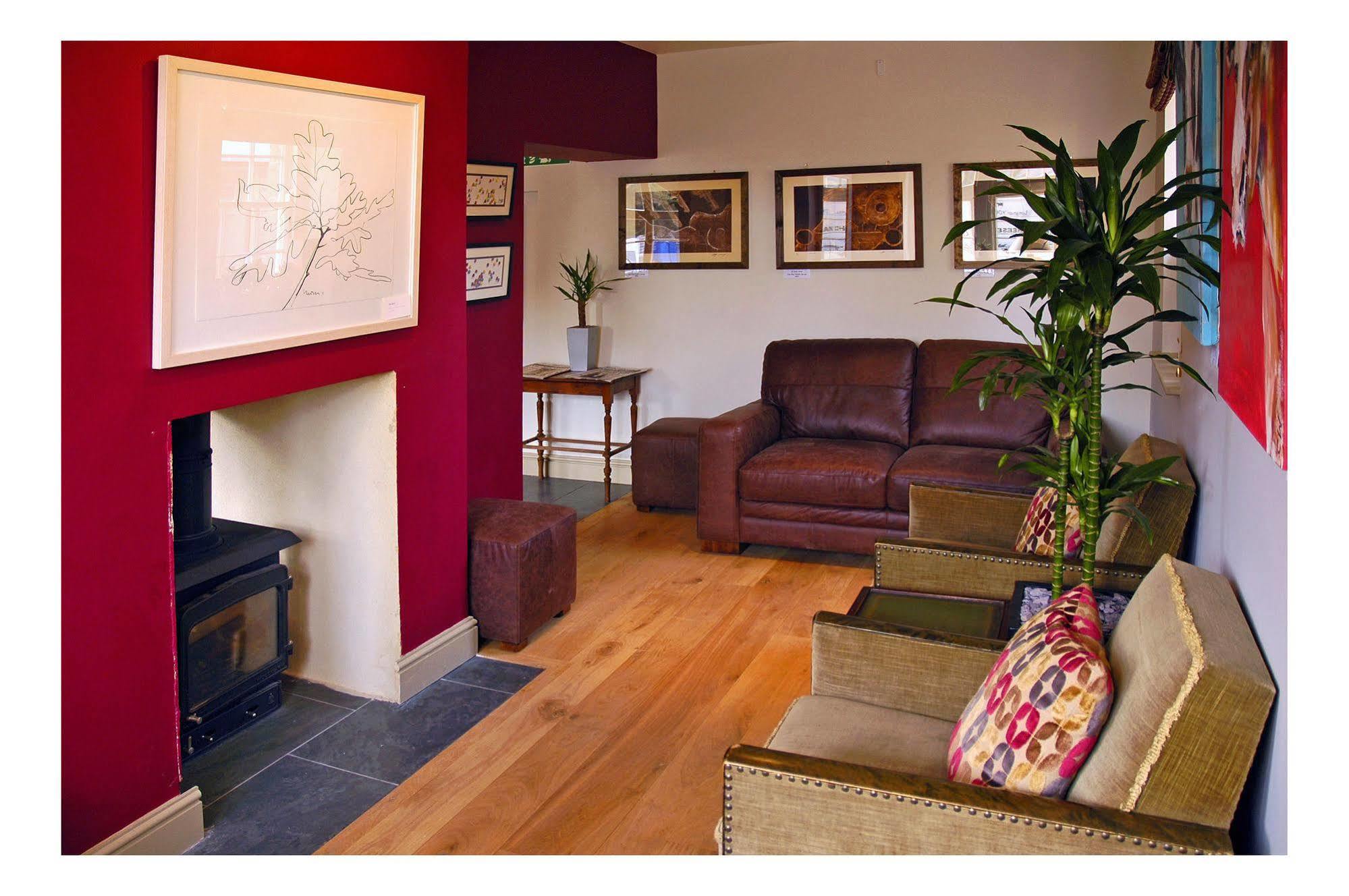 The Kings Arms Hotel Stowel